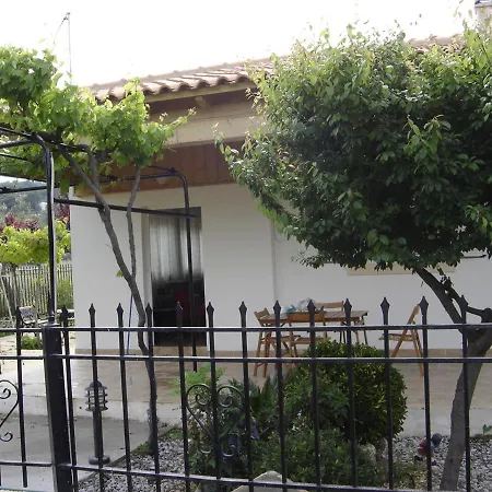 Hébergement de vacances μονοκατοικια με κηπο